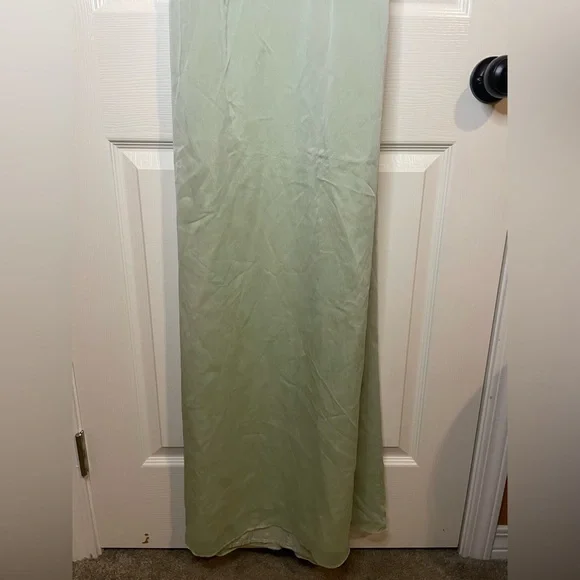 Watters & Watters Sage Green Halter Floor Length Gown Coquette Girl Size 2 - Picture 3 of 9